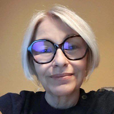 Photo portrait de Yolande Gerhardt - coordinatrice de parcours au sein du RÉSEAU DIANE SEIN DU GARD